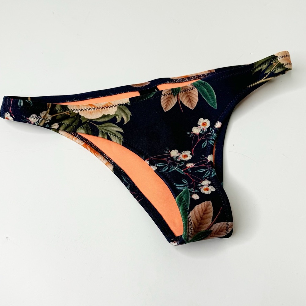 Triangl bikini swim bottom floral medium